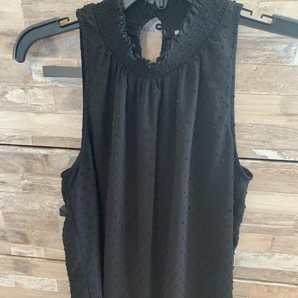 Daniel Rainn black sleeveless top